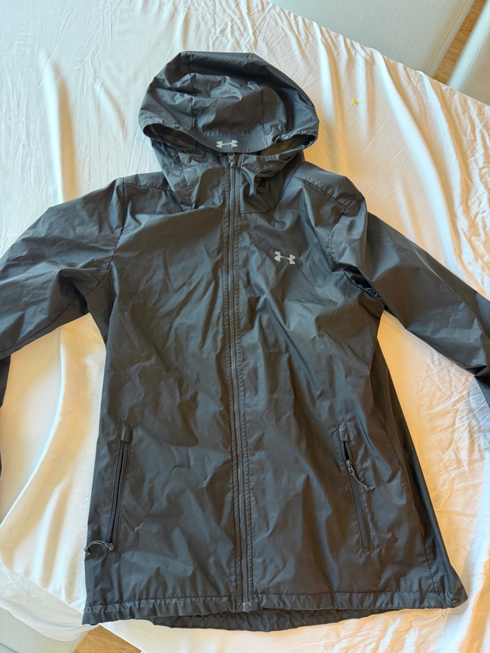 Under Armour Windbreaker